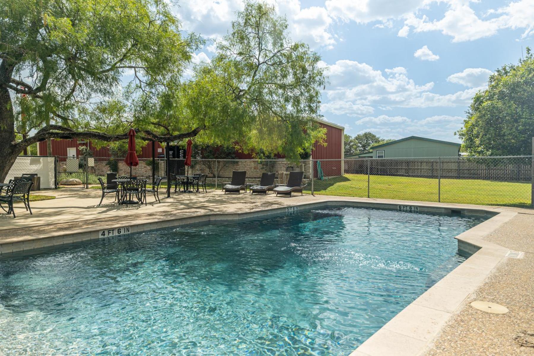 Htr Tx Hill Country Campground Kerrville Exterior foto